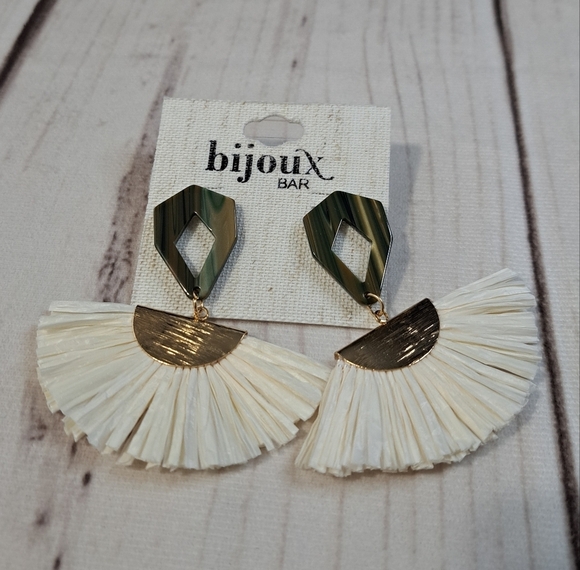 Bijoux Bar Hanging Fan Earrings Post Type - Picture 1 of 4